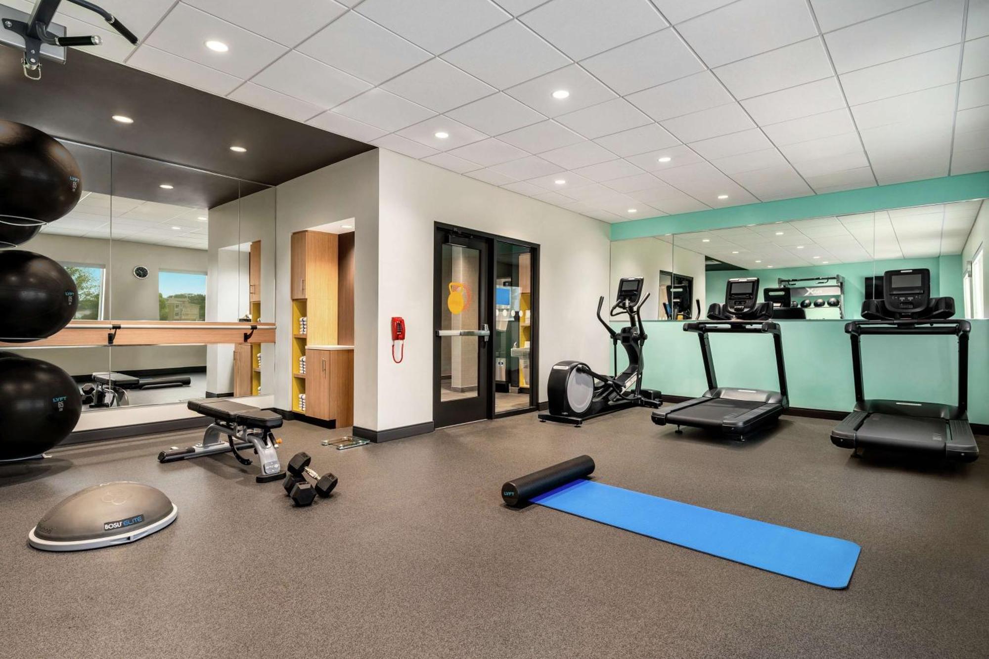 Tru By Hilton Hershey Chocolate Avenue Екстер'єр фото
